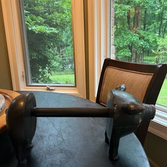 Wooden Pig Paper Towel Holder w/Metal Rod - Picture 3 of 8